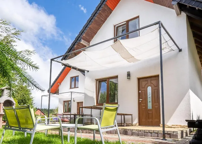 Деревянный коттедж Letniskowe Грзибово